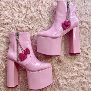 PRETTY PINK HEARTSTOMPER PLATFORM BOOTS DOLLS KILL SUGAR THRILLZ Size 6